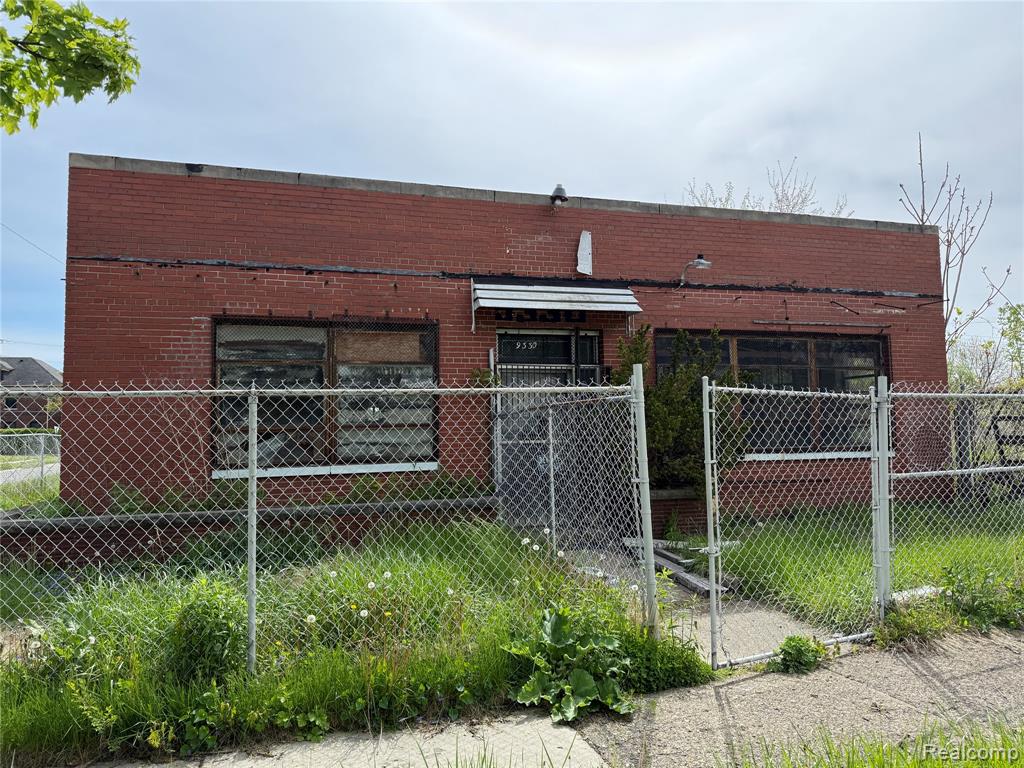 9330 Milner Street, Detroit, MI 48213 — front exterior