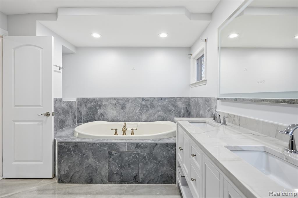 601 S Lafayette Street, Dearborn, MI 48124 — Photo 17
