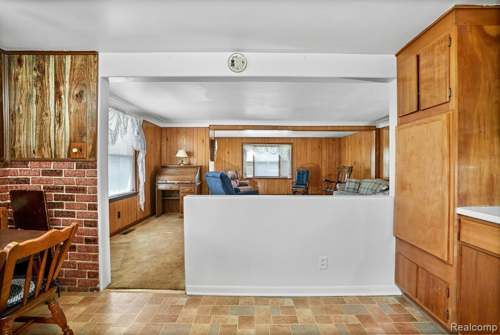 6154 Roberta Street, Burton, MI 48509 — Photo 7