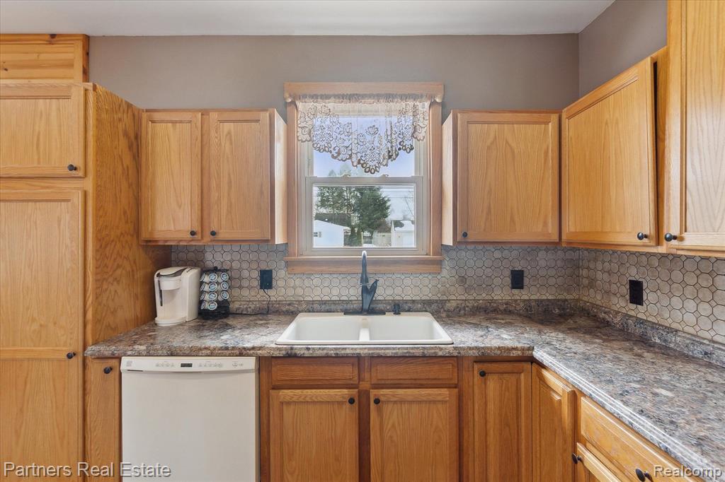 503 N Main Street, Webberville, MI 48892 — Photo 13