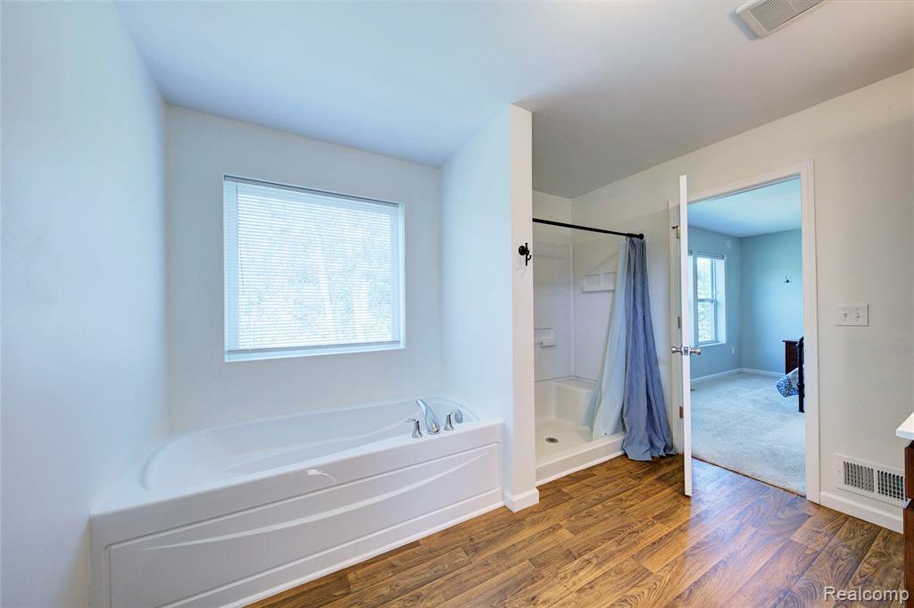 9438 Dornoch Trail, Brighton, MI 48114 — Photo 25