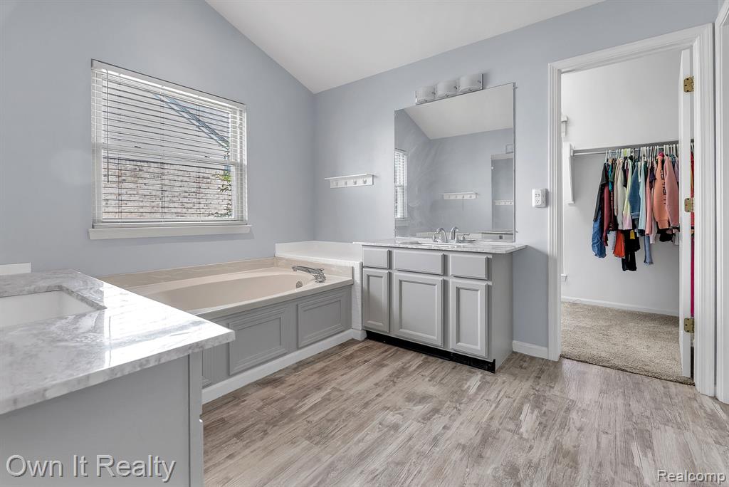 45693 Radnor Road, Canton, MI 48187 — Photo 25