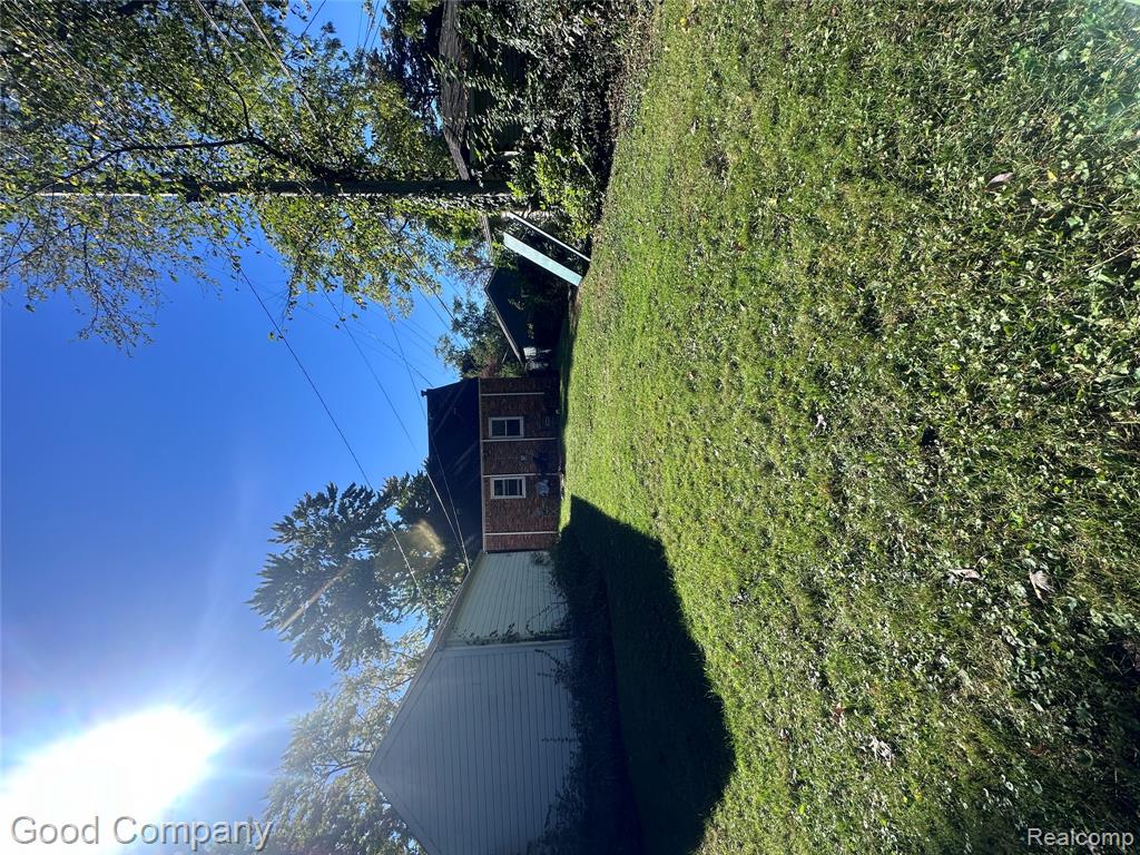 8460 Kenberton Drive, Oak Park, MI 48237 — Photo 53