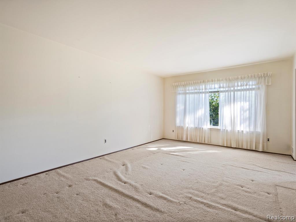 42909 LOMBARDY Drive, Canton, MI 48187 — Photo 7