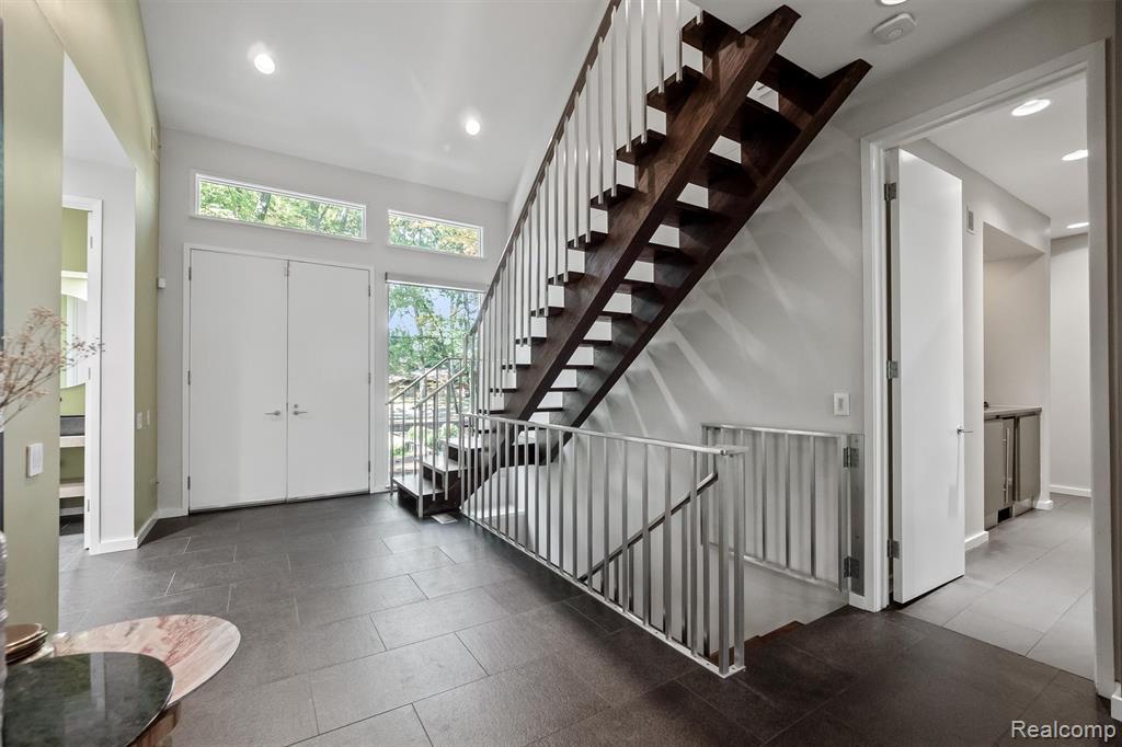 7371 Lindenmere Drive, Bloomfield Hills, MI 48301 — Photo 5