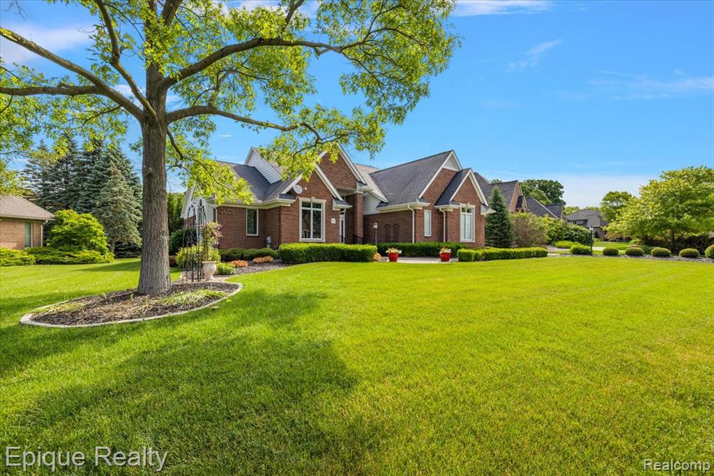 5675 Golf Pointe Drive, Clarkston, MI 48348 — Photo 76