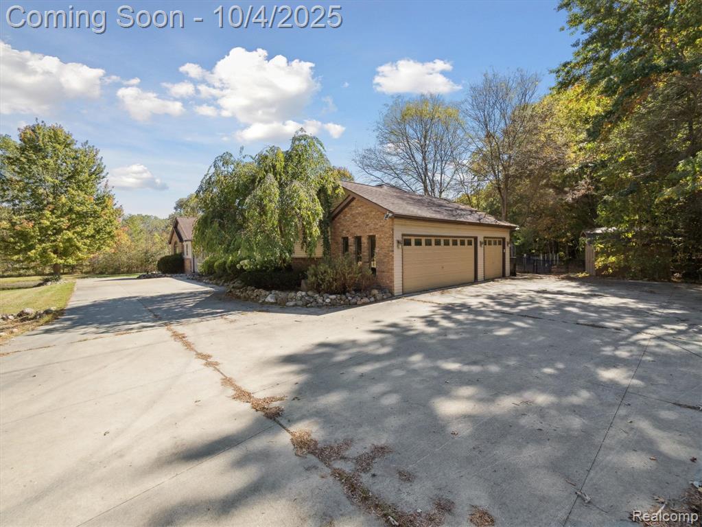 5600 Garretson Lane, Oxford, MI 48371 — Photo 47
