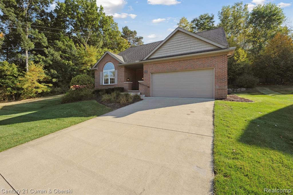 4505 Spring Mountain Drive, Brighton, MI 48116 — Photo 3