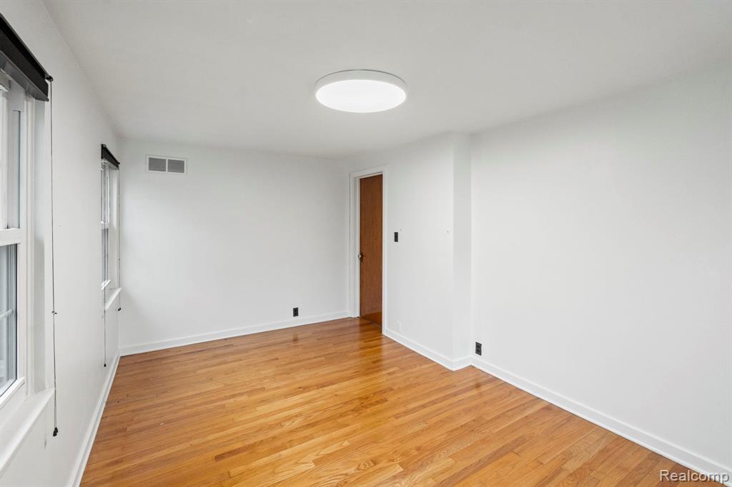 99 WENONAH Drive, Pontiac, MI 48341 — Photo 16