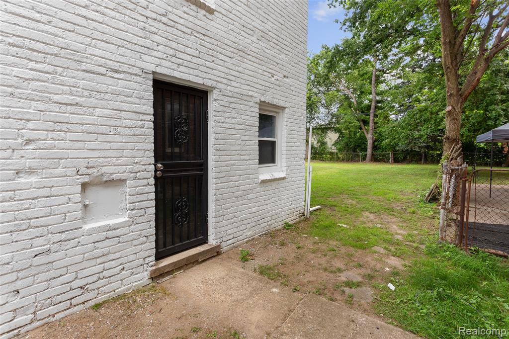 8604 Meyers Road, Detroit, MI 48228 — Photo 6