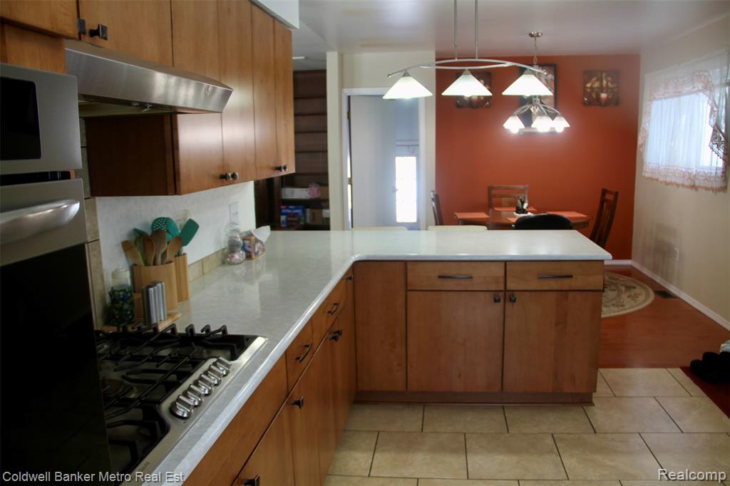 4092 Woodstock Road, Waterford, MI 48328 — Photo 19