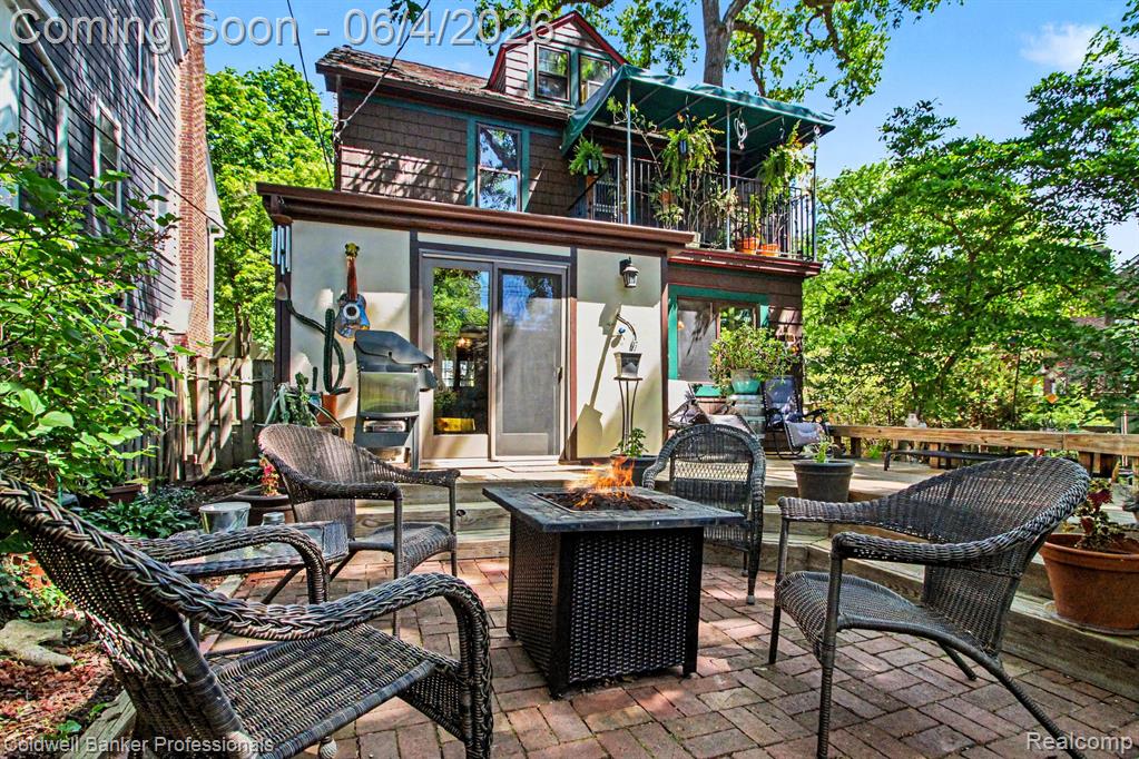 42 Wellesley Drive, Pleasant Ridge, MI — Photo 23