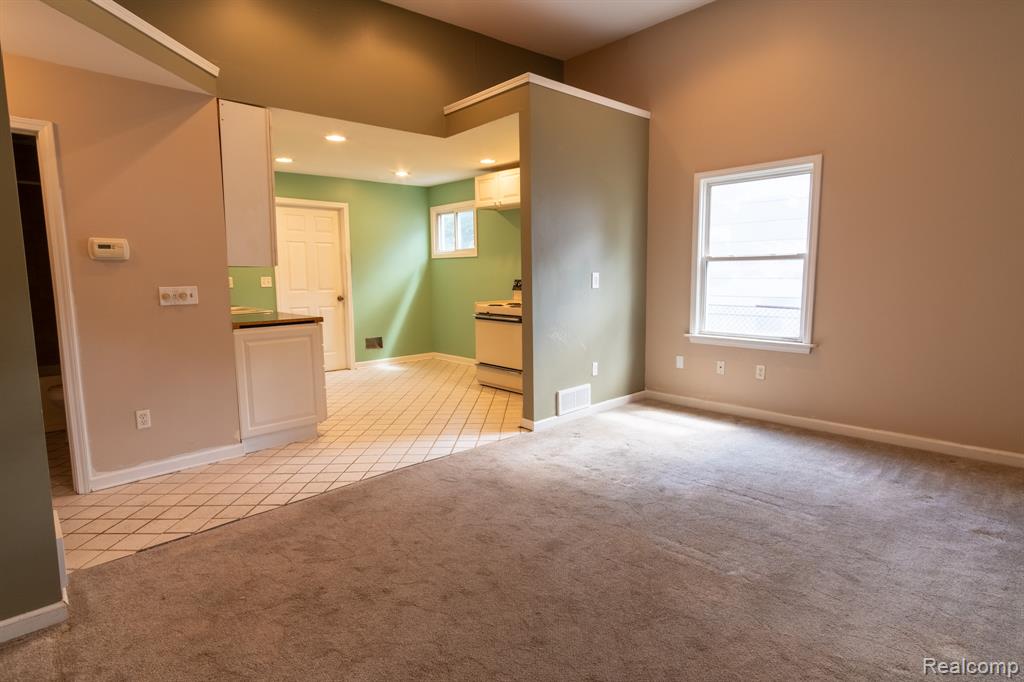 623 E Brockton Avenue, Madison Heights, MI 48071 — Photo 4