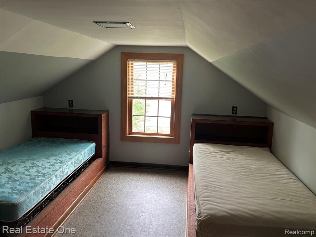 109 W Kennett Road, Pontiac, MI 48340 — Photo 28
