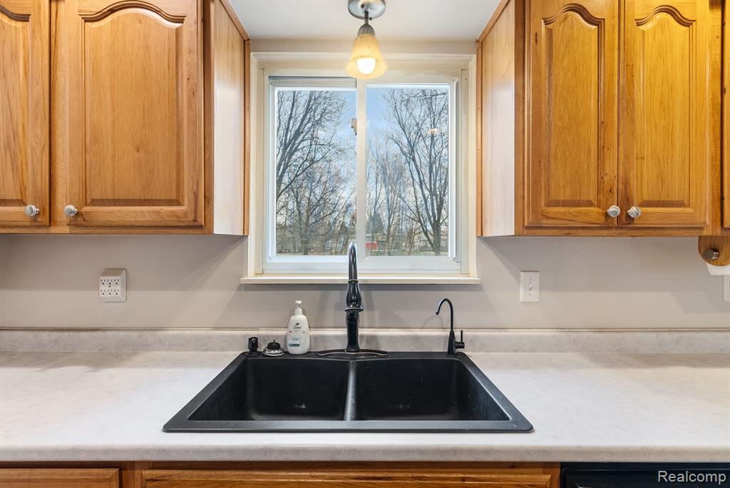 8629 CANADA Road, Birch Run, MI 48415 — Photo 23