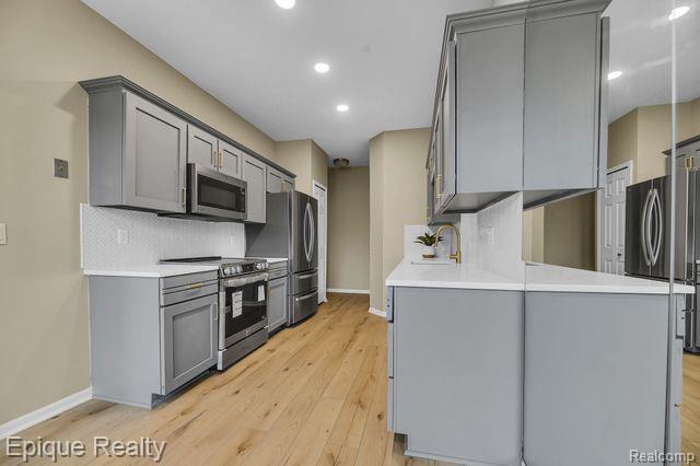 7276 SOMERBY, West Bloomfield, MI — Photo 8