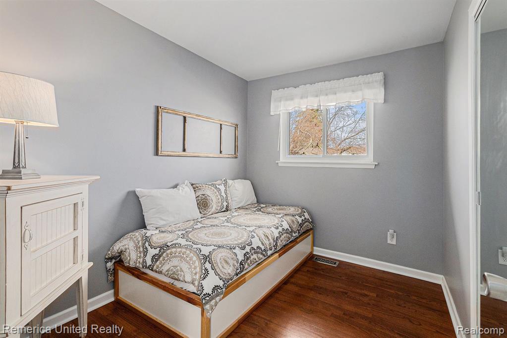 40563 ORANGELAWN Avenue, Plymouth, MI 48170 — Photo 17