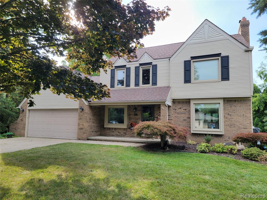 9658 Blauvelt Drive, Grosse Ile, MI 48138 — front exterior