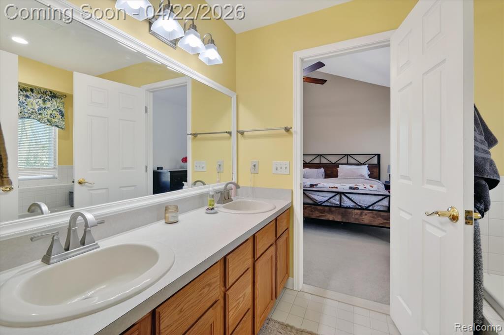 410 Bent Oak Street, Fenton, MI 48430 — Photo 24