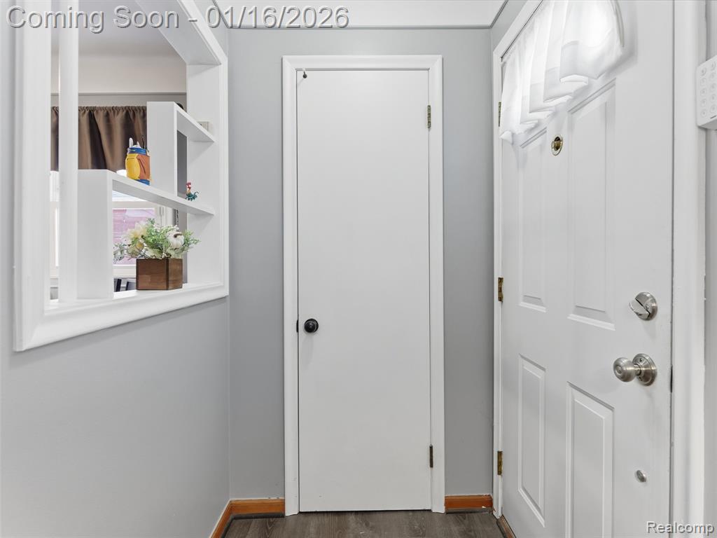 9687 Seavitt Drive, Allen Park, MI 48101 — Photo 4
