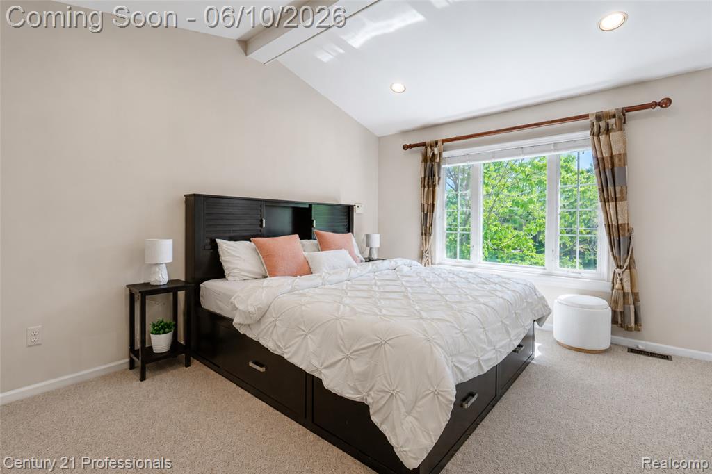 425 Cherry Grove Lane, Walled Lake, MI 48390 — Photo 41