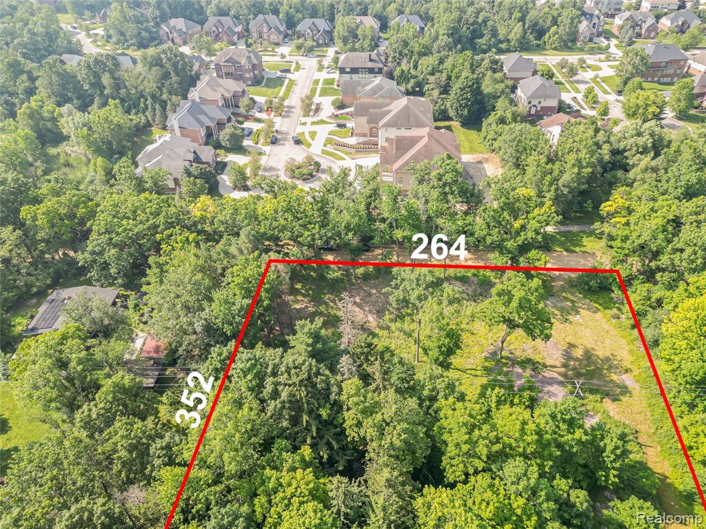 7230 Walnut Lake Road Road, West Bloomfield, MI 48323 — Photo 6