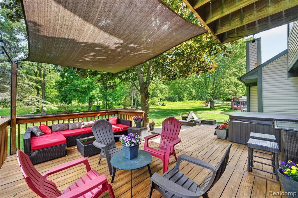 611 THORNEHILL Trail, Oxford, MI 48371 — Photo 45