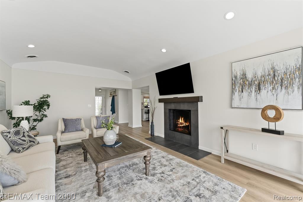 22624 Rio Vista Street, Saint Clair Shores, MI 48081 — Photo 9