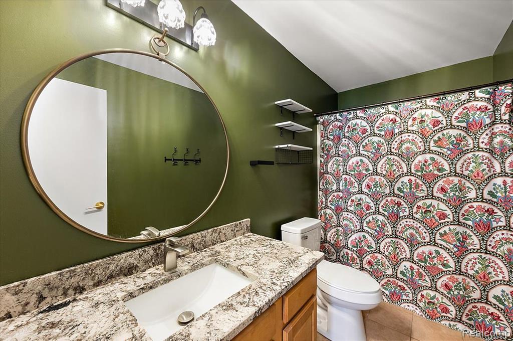 776 Amberly Drive, C, Waterford, MI 48328 — Photo 19