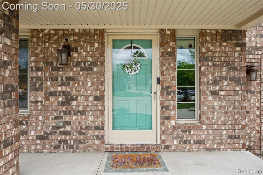 9267 Richfield, Livonia, MI 48150 — Photo 4