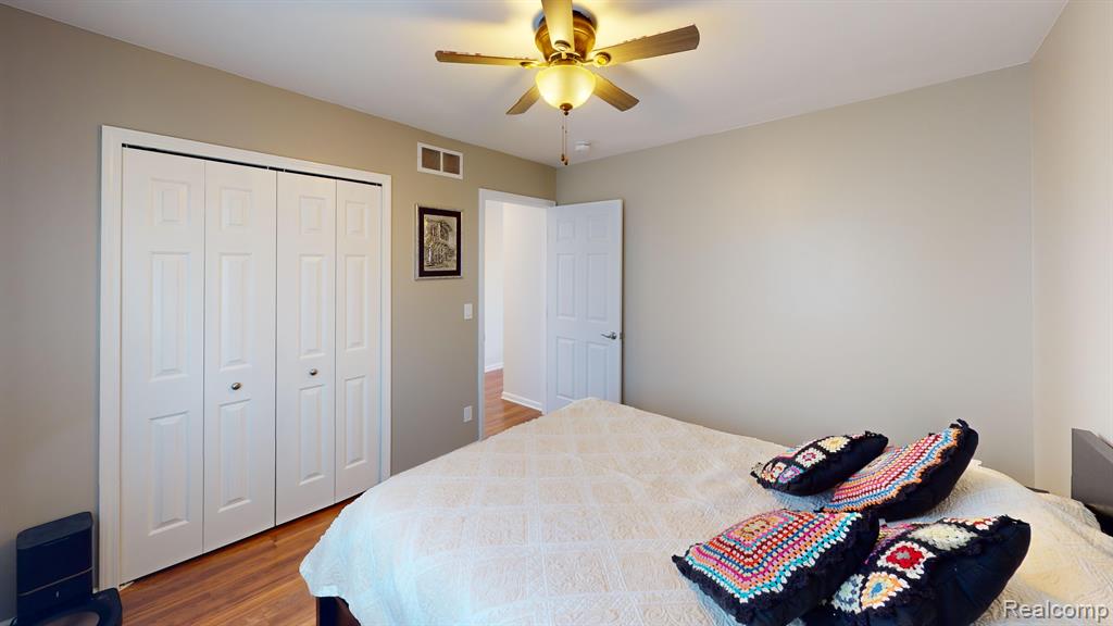7724 PIONEER Drive, Ypsilanti, MI 48197 — Photo 28