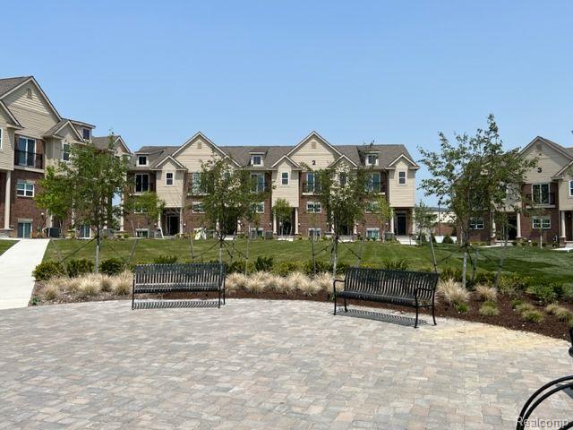 41600 ORIANNA Lane, 14, Novi, MI — Photo 40