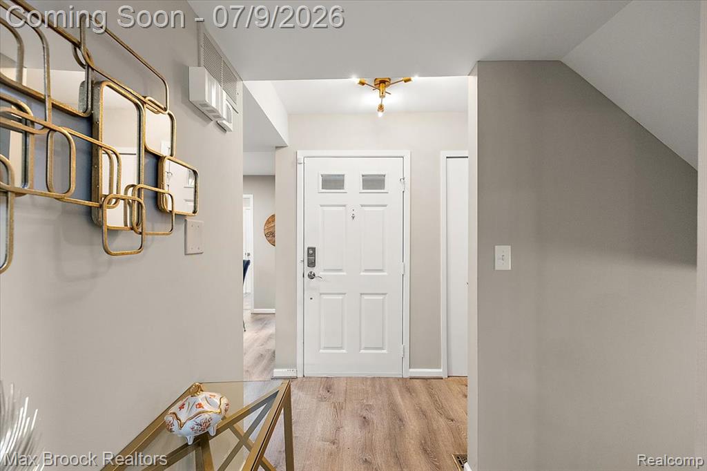 5601 Drake Hollow Drive W, West Bloomfield, MI — Photo 21