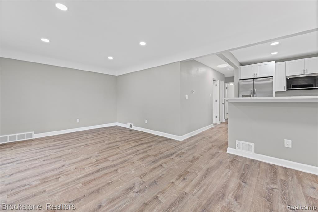 9025 Appleton, Redford, MI 48239 — Photo 4