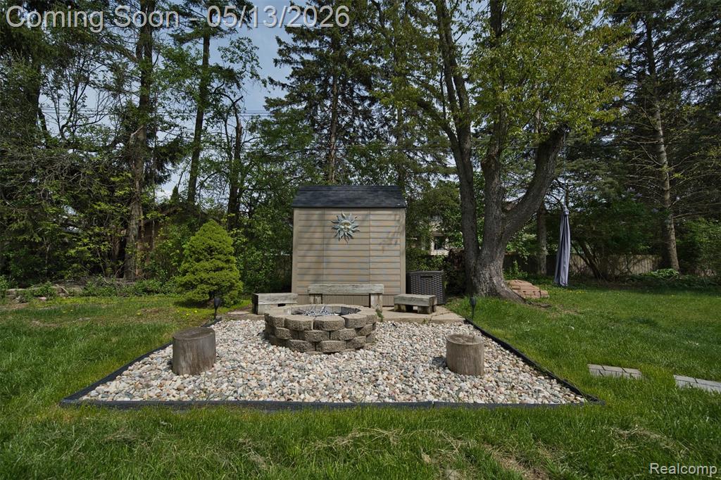 2195 Strader Drive, West Bloomfield, MI 48324 — Photo 10