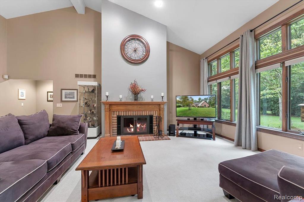 8707 VOIGT Avenue, Grosse Ile, MI 48138 — Photo 12