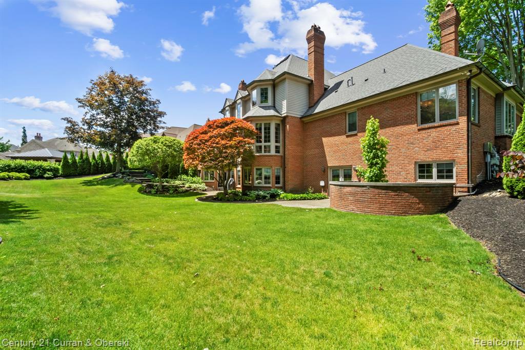 18878 Oak Leaf Lane, Northville, MI 48168 — Photo 13