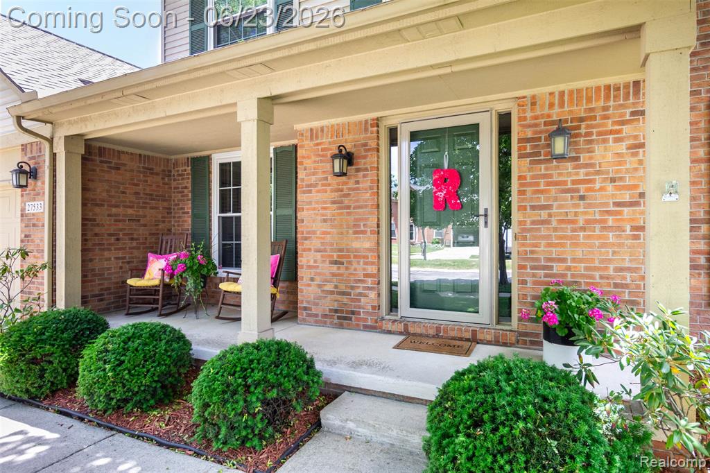 27533 Winchester Terrace, Brownstown, MI 48183 — Photo 4