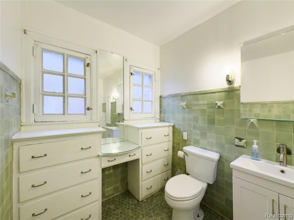 2696 Webb Street, Detroit, MI 48206 — Photo 36