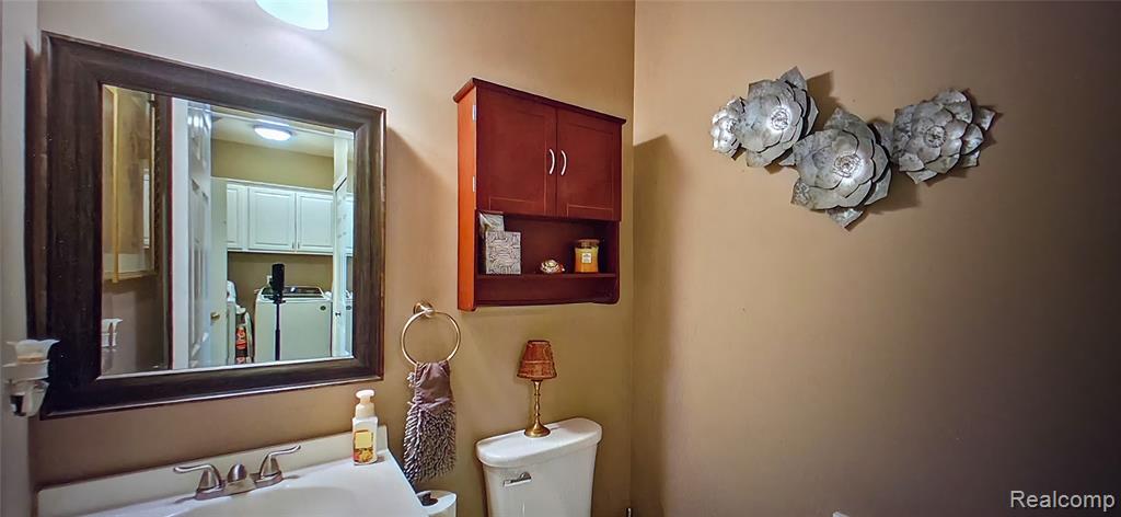 9065 Timbercrest Lane, Whitmore Lake, MI 48189 — Photo 17