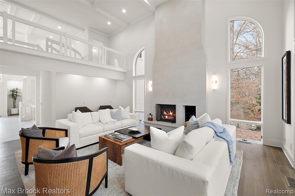 7515 Hiddenbrook Lane, Bloomfield Hills, MI 48301 — Photo 12
