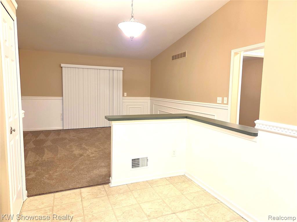 4031 Heatherwood Court Heatherwood Ct, Warren, MI 48092 — Photo 13