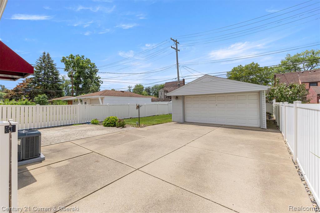 7146 Luana Avenue, Allen Park, MI 48101 — Photo 31