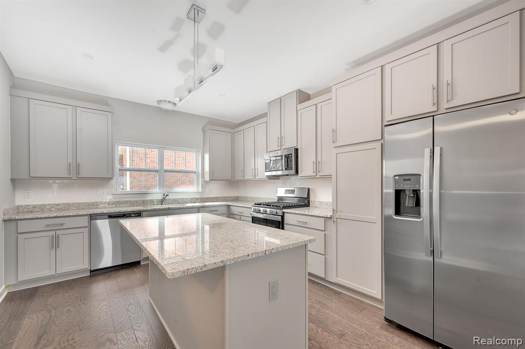41600 ORIANNA Lane, 14, Novi, MI — Photo 13