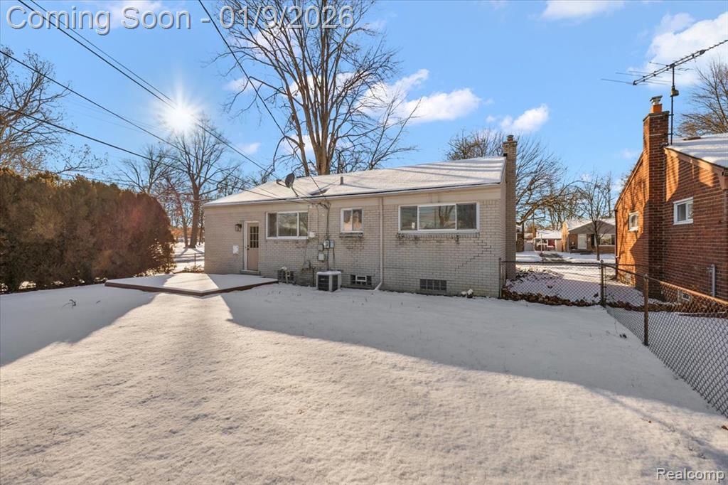 9848 Milburn Street, Livonia, MI 48150 — Photo 30