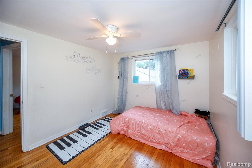 3979 ACADEMY Street, Dearborn Heights, MI 48125 — Photo 17