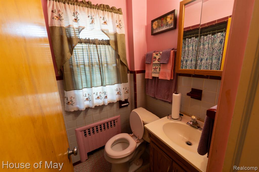21240 Ridgedale Street, Oak Park, MI 48237 — Photo 10