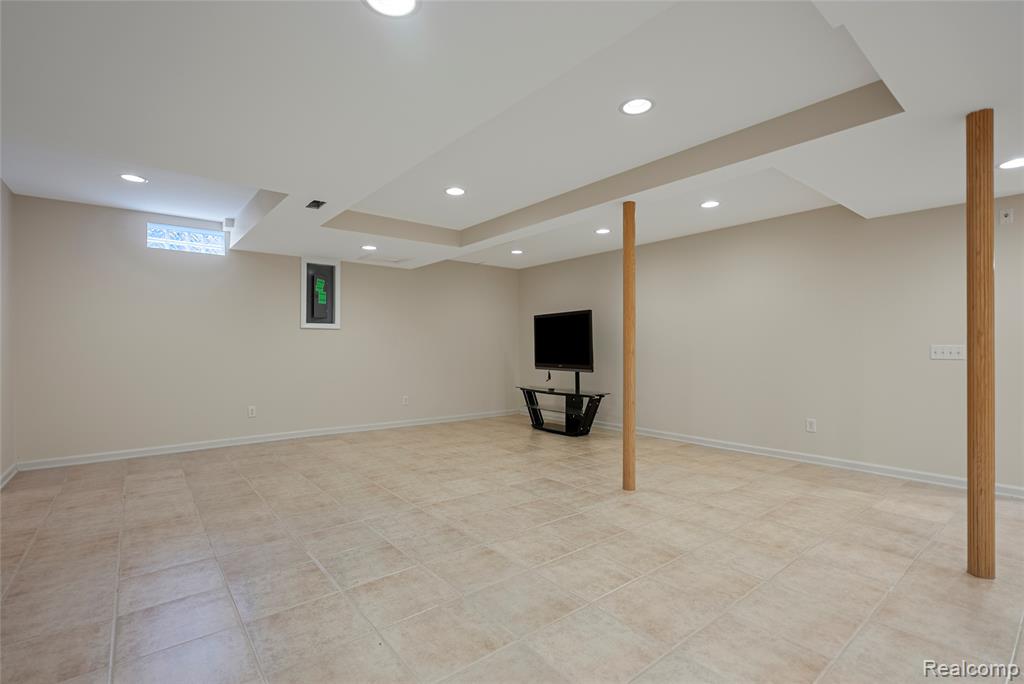 50353 Livingston Drive, Northville, MI — Photo 40