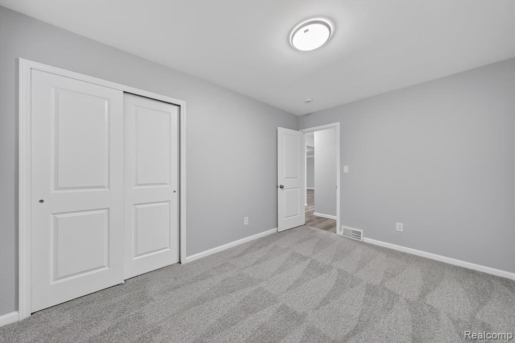 14203 Fenton, Redford, MI 48239 — Photo 16