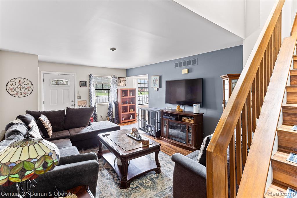 1921 Vine Way Dr, 41, Canton, MI 48188 — Photo 14